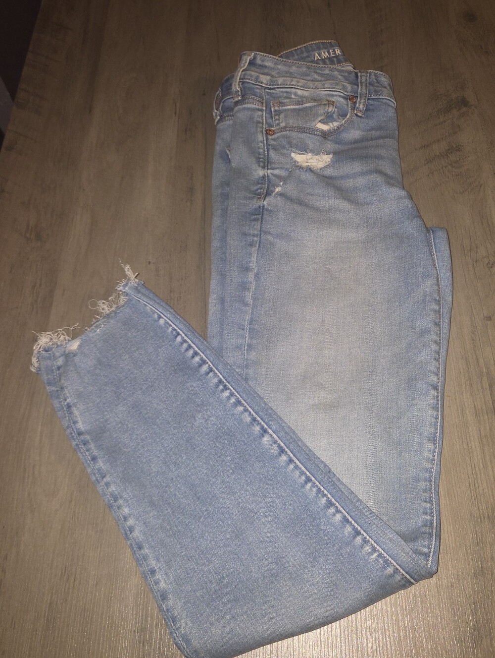 American Eagle Outfitters Light Blue Women's Distressed Skinny Jeans